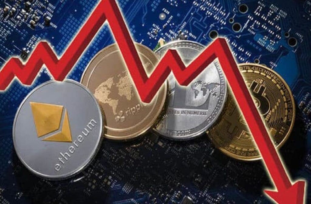 Before the inevitable rise, altcoins are dumping.