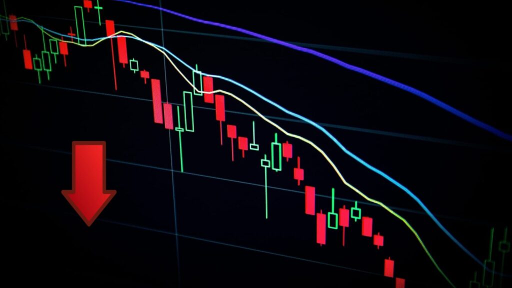 Following the market meltdown, investors profited $750,000 by purchasing ETH and PEPE.